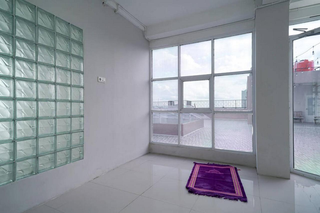 Urbanview Hotel Bari Syariah Palembang By Reddoorz Kültér fotó
