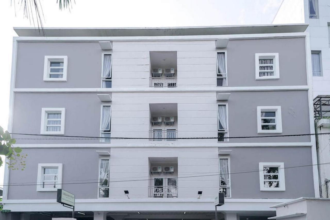 Urbanview Hotel Bari Syariah Palembang By Reddoorz Kültér fotó