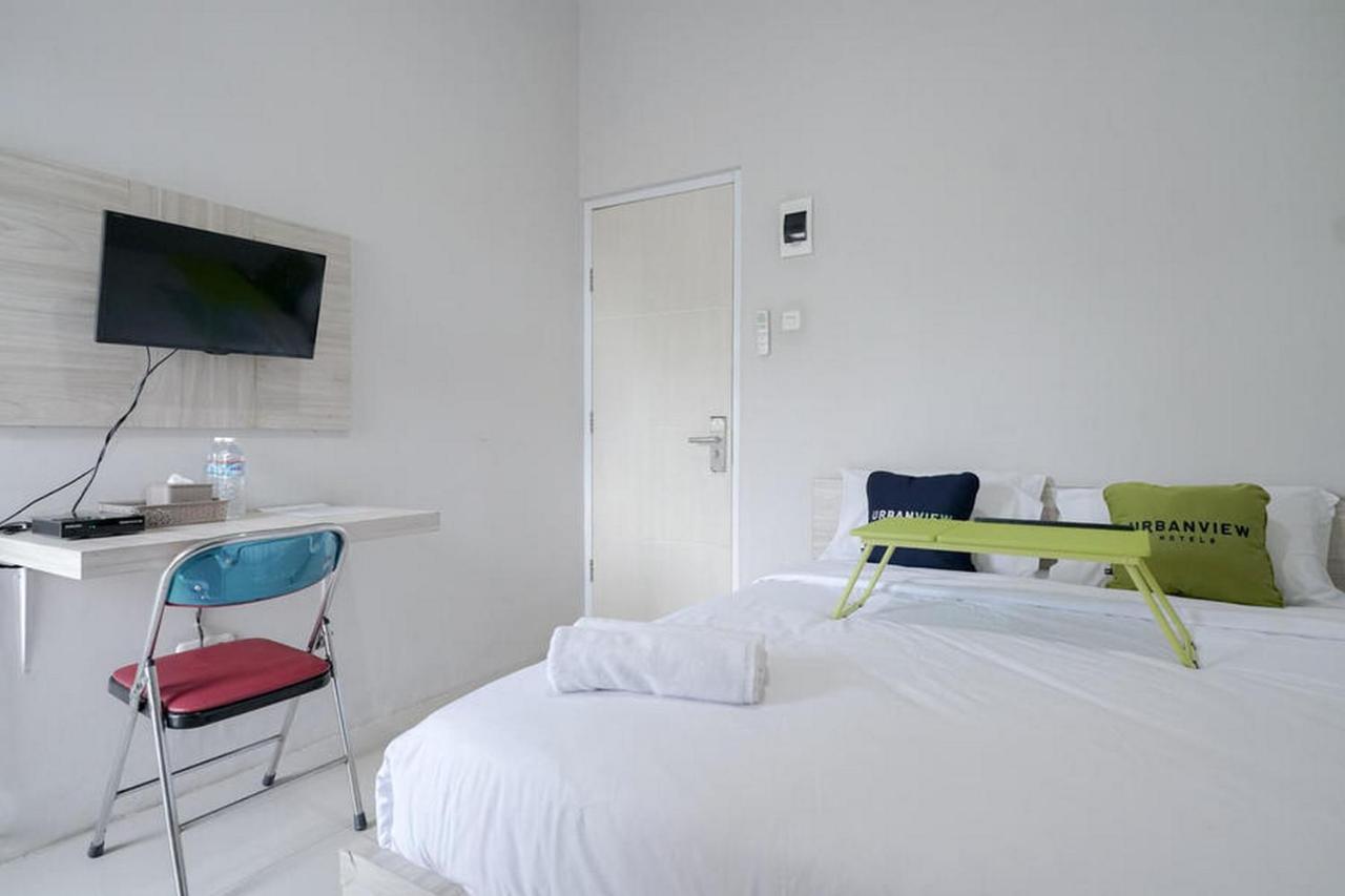 Urbanview Hotel Bari Syariah Palembang By Reddoorz Kültér fotó