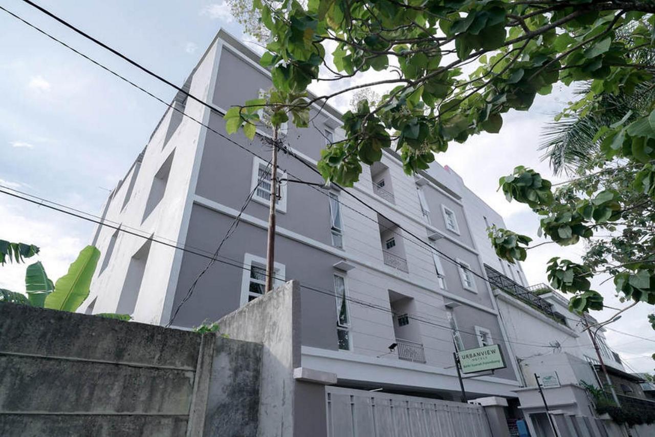Urbanview Hotel Bari Syariah Palembang By Reddoorz Kültér fotó